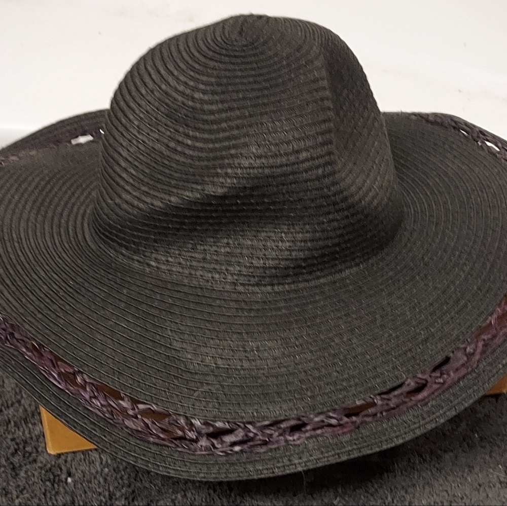 Classic Black Wide-Brimmed Hat with Decorative Band